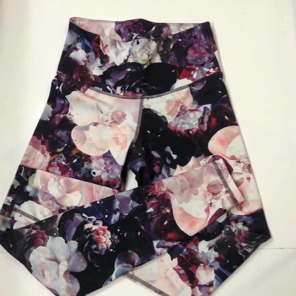 OLD NAVY ACTIVE FLORAL LEGGINGS